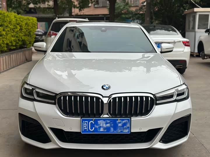 Фото 2 - BMW 5 Series