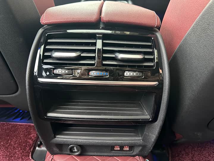 Фото 20 - BMW 5 Series