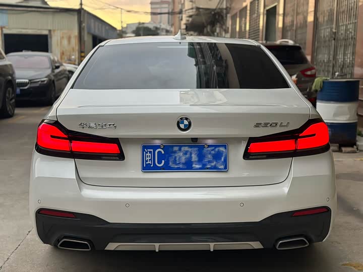 Фото 4 - BMW 5 Series