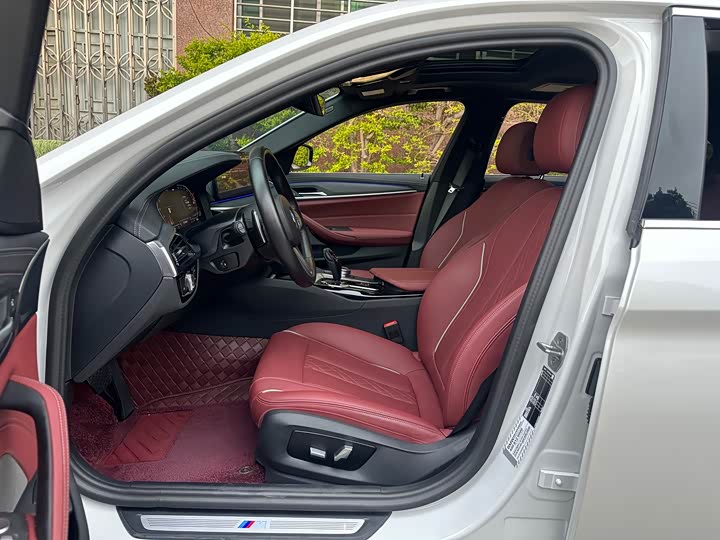 Фото 6 - BMW 5 Series