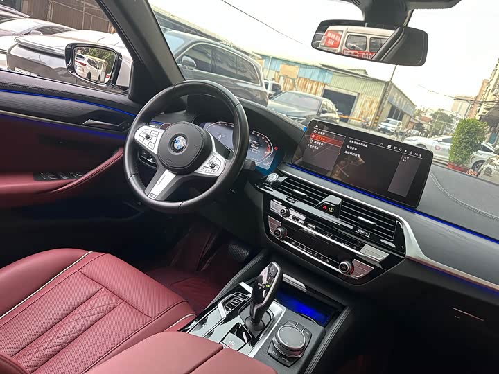 Фото 9 - BMW 5 Series