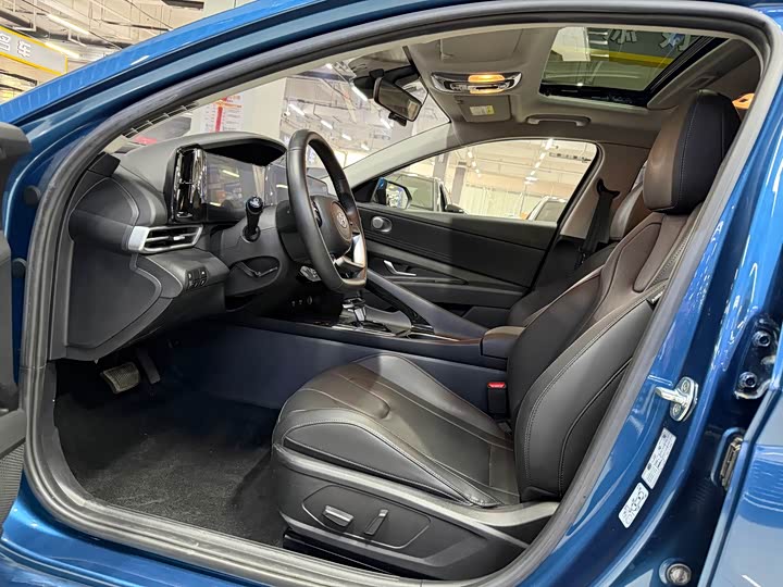 Фото 4 - Hyundai Elantra N line