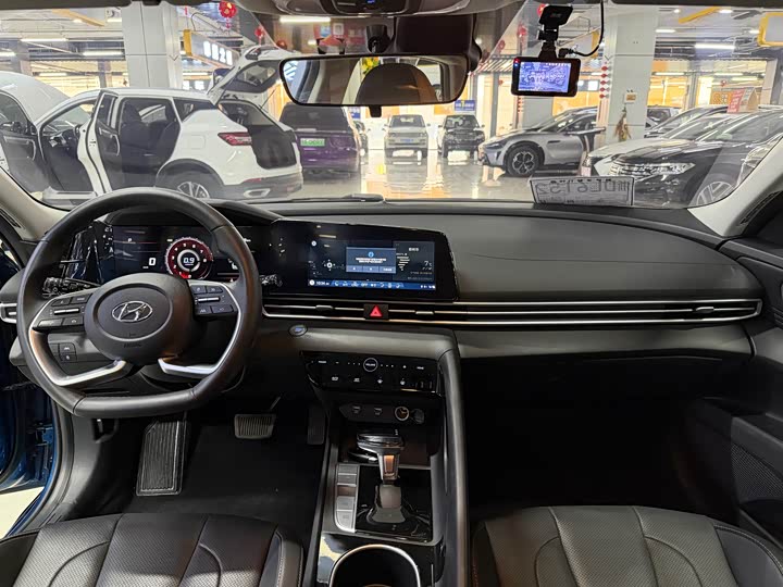 Фото 6 - Hyundai Elantra N line