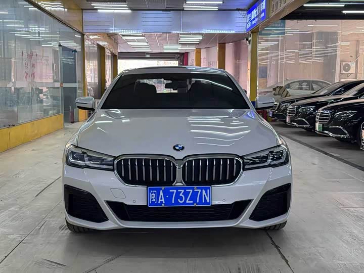 Фото 2 - BMW 5 Series