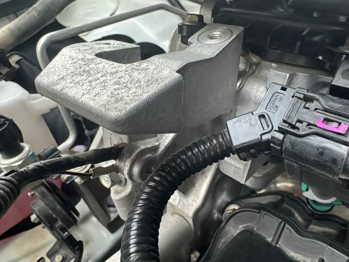 Фото 10 - Toyota Camry