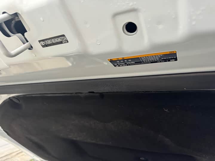 Фото 12 - Toyota Camry