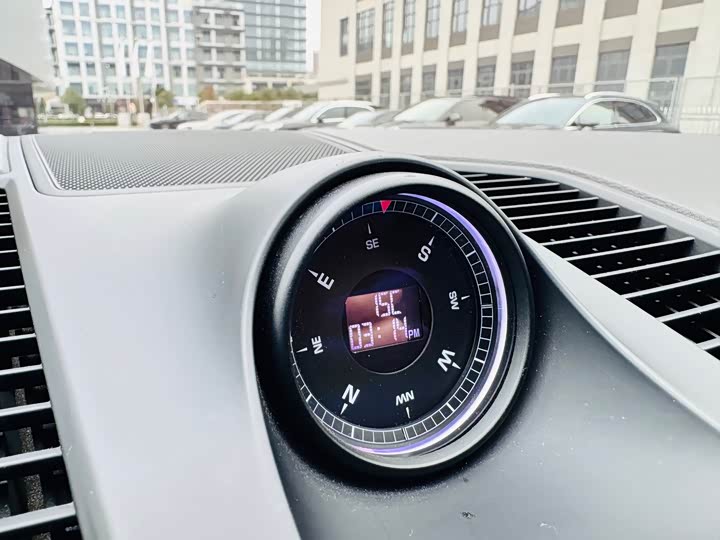 Фото 11 - Porsche Cayenne