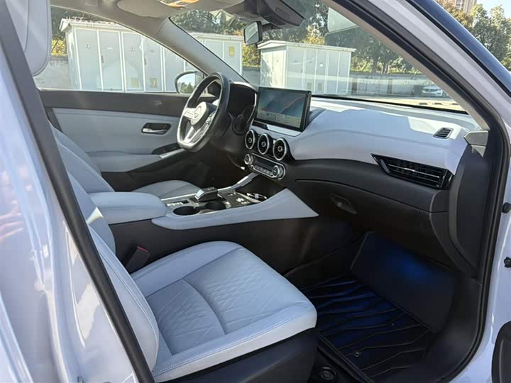 Фото 11 - Nissan Sylphy