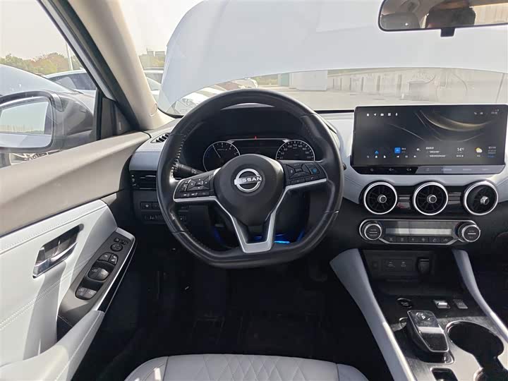 Фото 3 - Nissan Sylphy