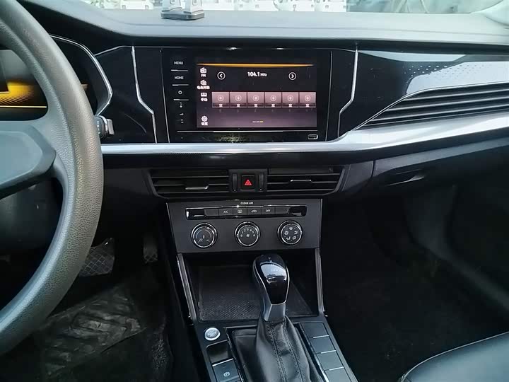 Фото 13 - Volkswagen Passat