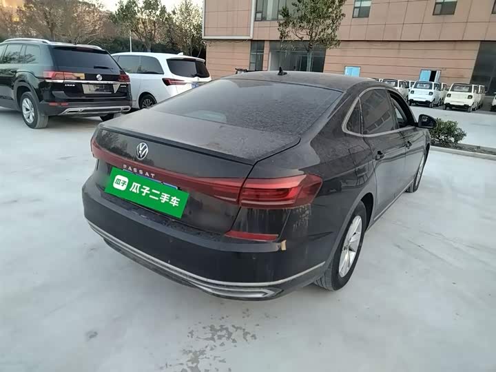 Фото 7 - Volkswagen Passat