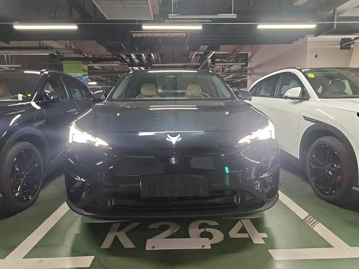 Фото 3 - BAIC Arcfox Alpha T5