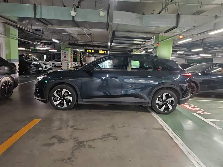 Фото 5 - BAIC Arcfox Alpha T5