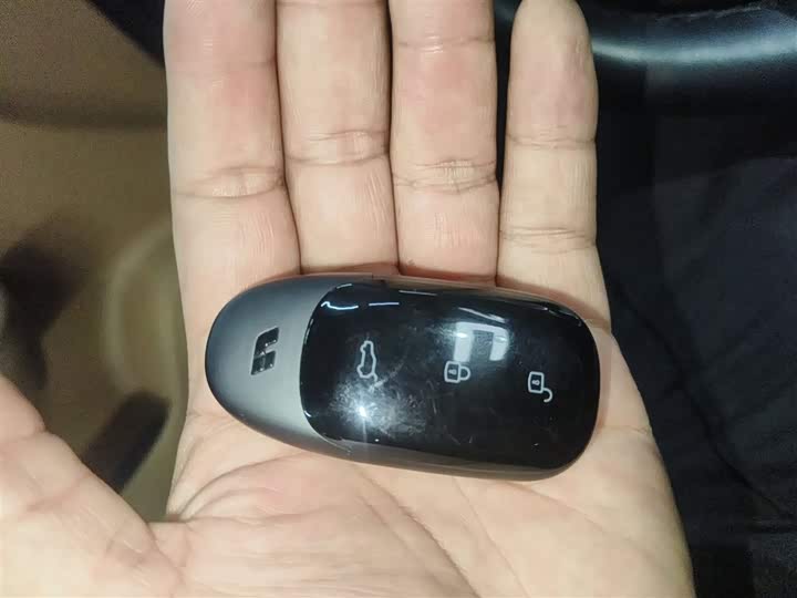 Фото 9 - LiXiang One