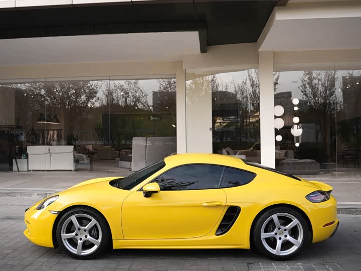 Фото 4 - Porsche 718