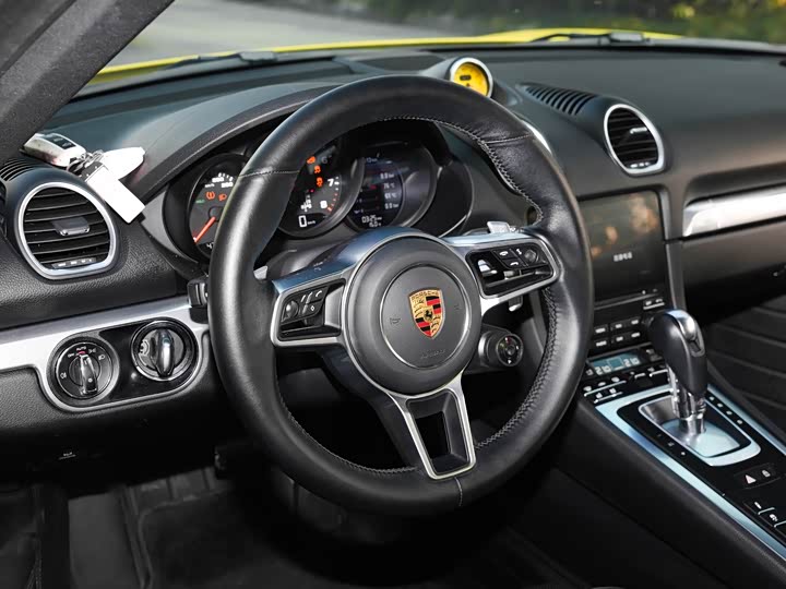 Фото 8 - Porsche 718