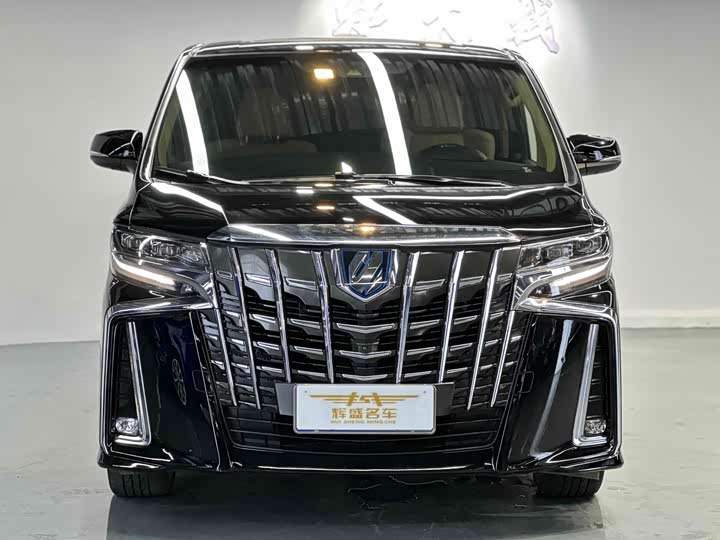 Фото 2 - Toyota Alphard
