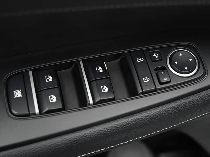 Фото 10 - Kia K3