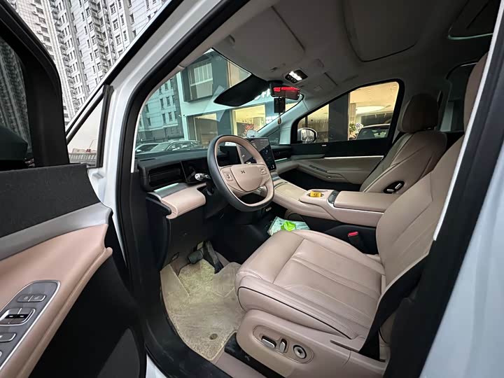 Фото 8 - XPeng X9