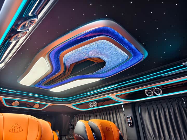 Фото 21 - Mercedes-Benz Vito