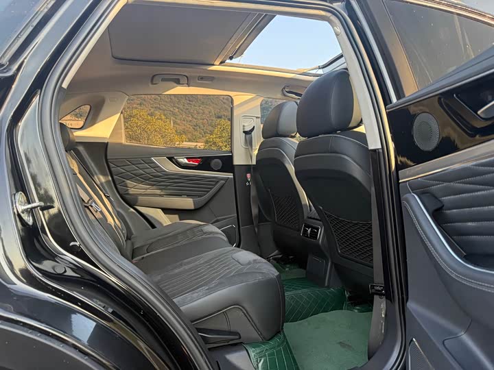 Фото 15 - Hongqi HS5