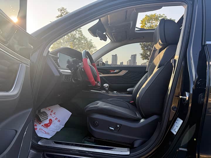 Фото 7 - Hongqi HS5