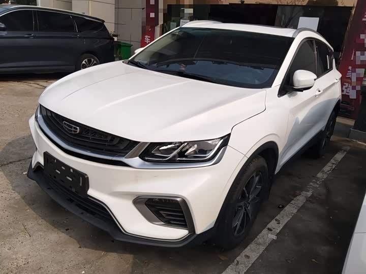 Фото 2 - Geely Coolray