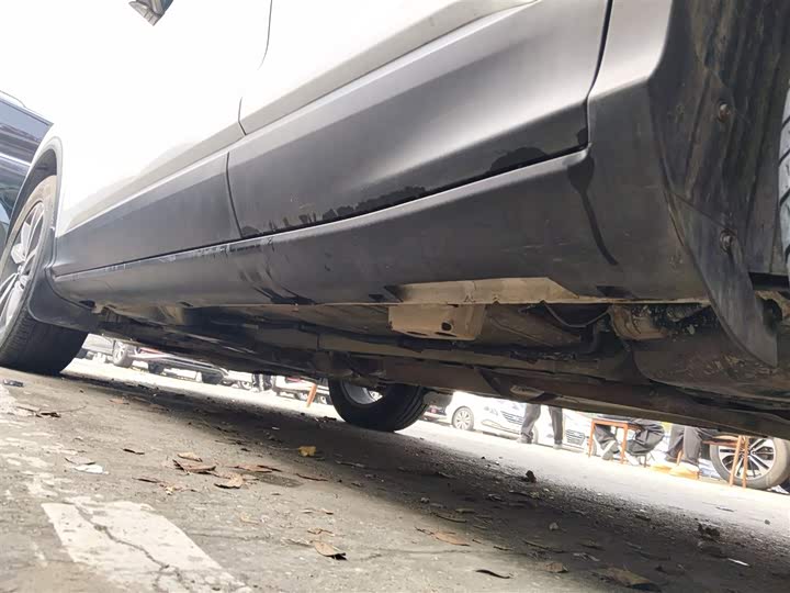 Фото 22 - Geely Coolray