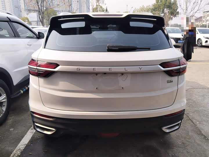 Фото 6 - Geely Coolray