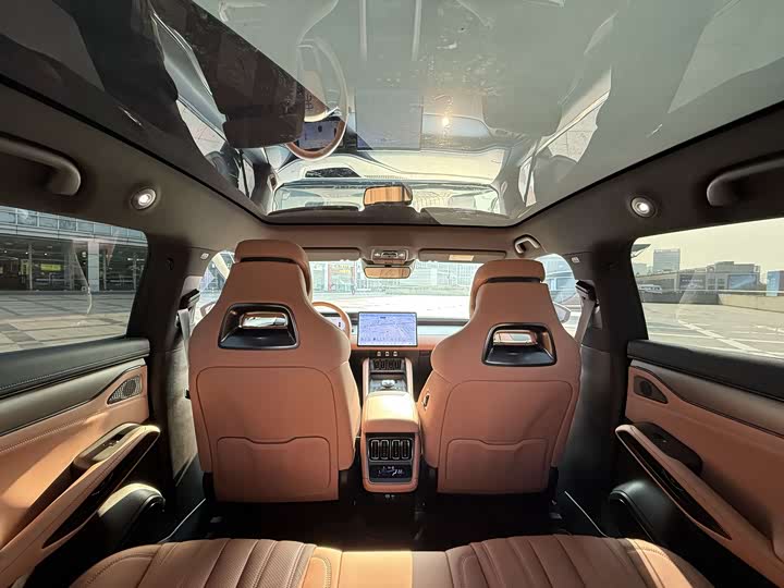 Фото 13 - BYD Song L