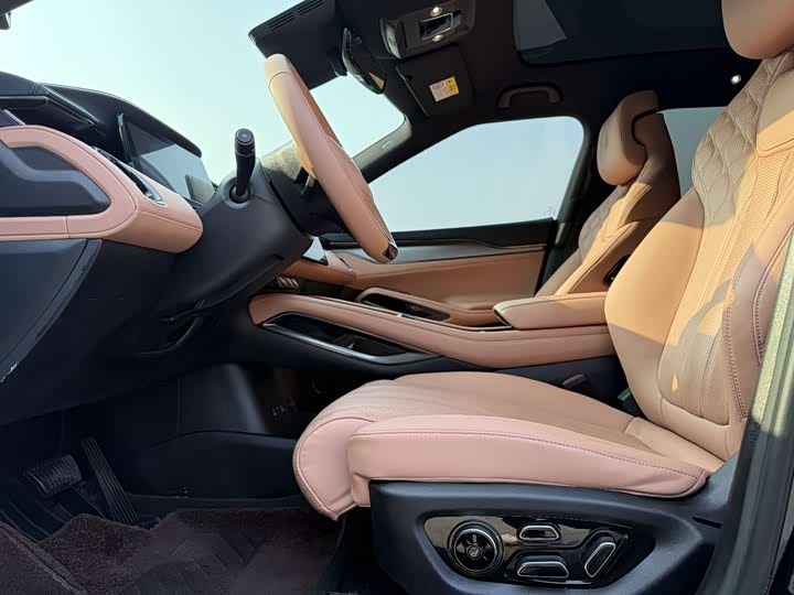 Фото 9 - BYD Song L