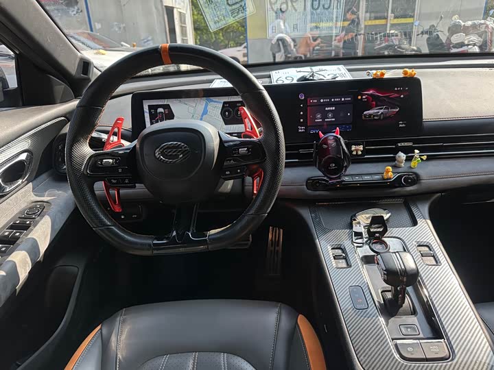 Фото 7 - GAC Trumpchi Empow R