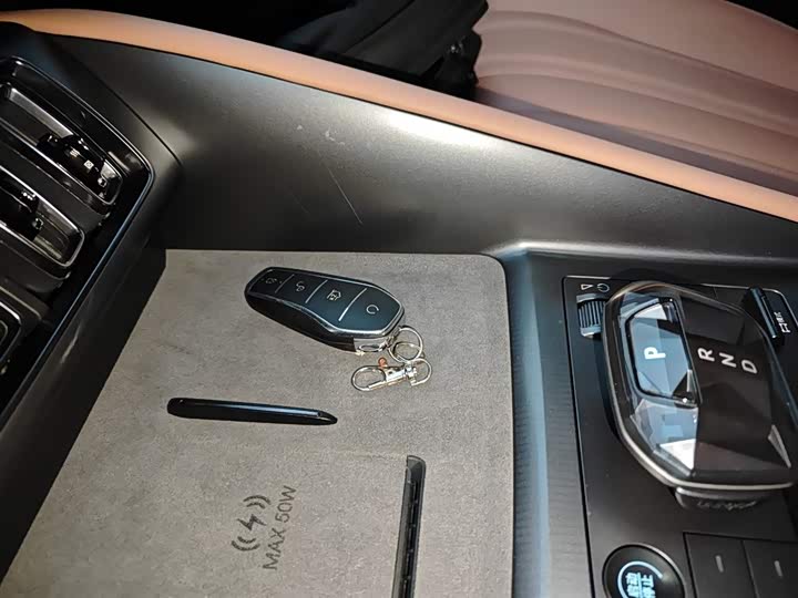 Фото 9 - BYD Song L