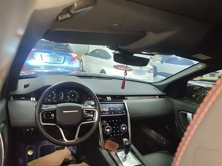 Фото 10 - Land Rover Discovery Sport