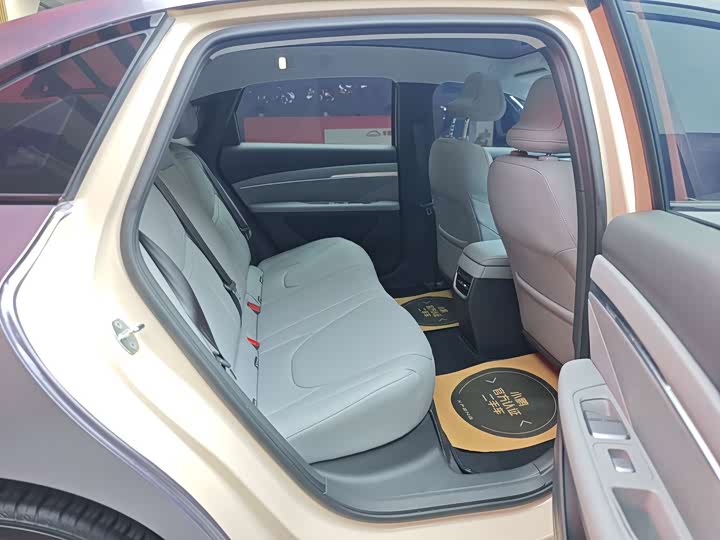 Фото 20 - XPeng Mona M03