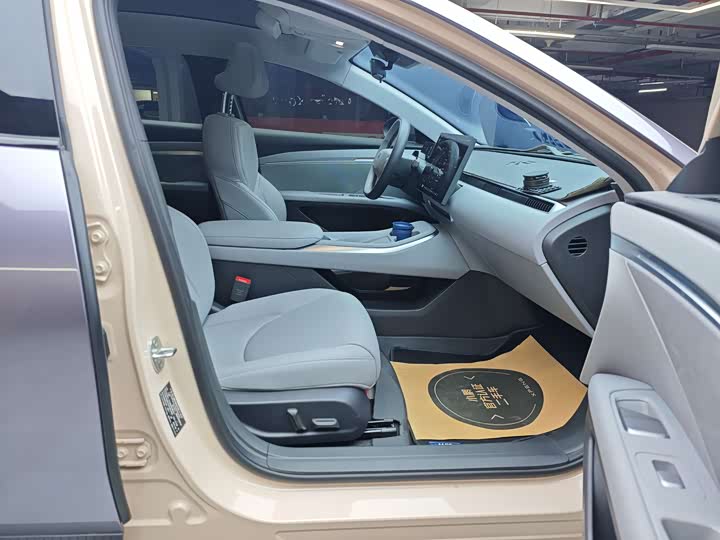 Фото 21 - XPeng Mona M03