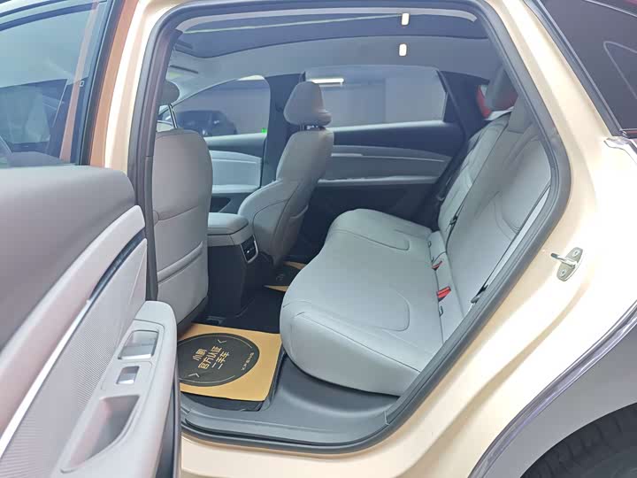 Фото 22 - XPeng Mona M03