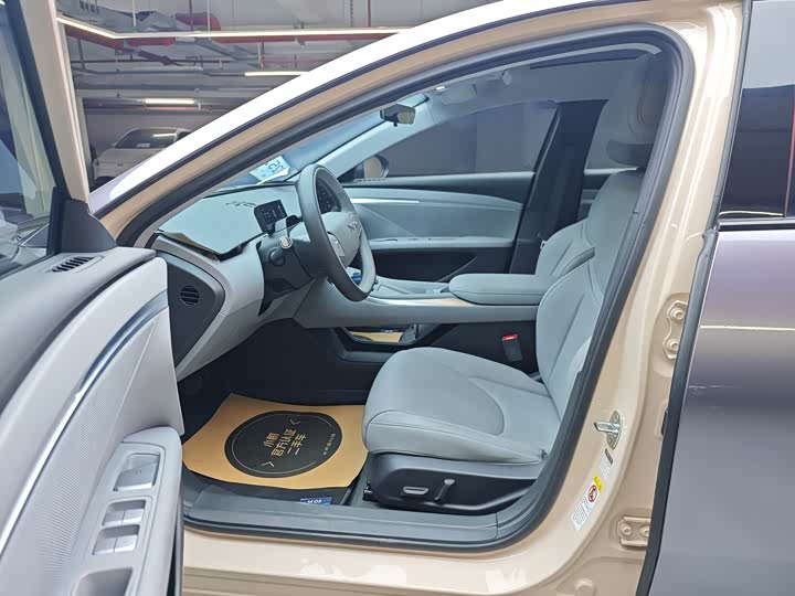 Фото 23 - XPeng Mona M03