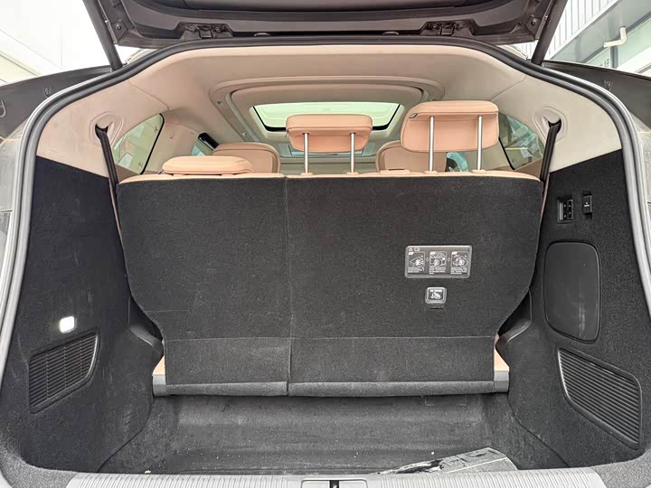 Фото 12 - XPeng X9