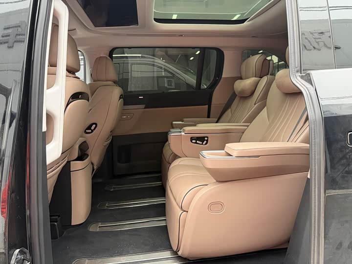 Фото 7 - XPeng X9