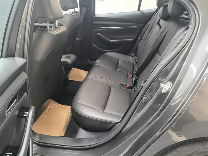 Фото 11 - Mazda 3 (Axela)