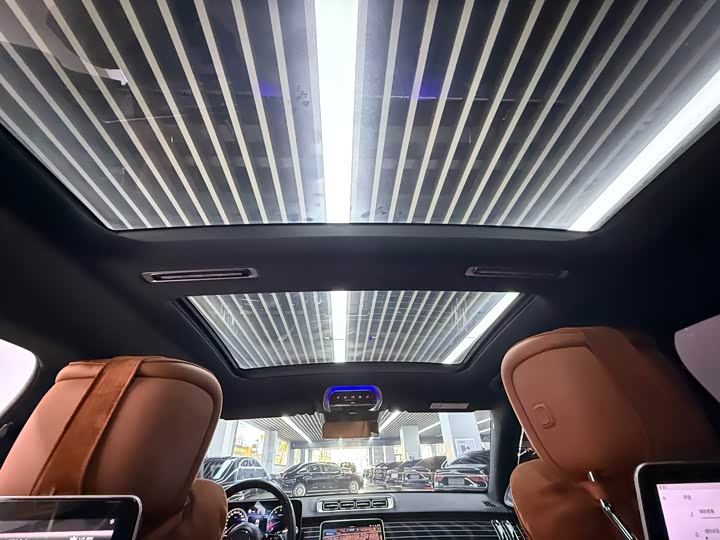 Фото 21 - Mercedes-Benz S-Class