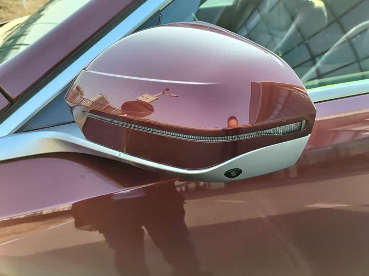 Фото 24 - BMW i5