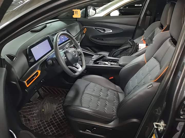 Фото 8 - Changan UNI-T