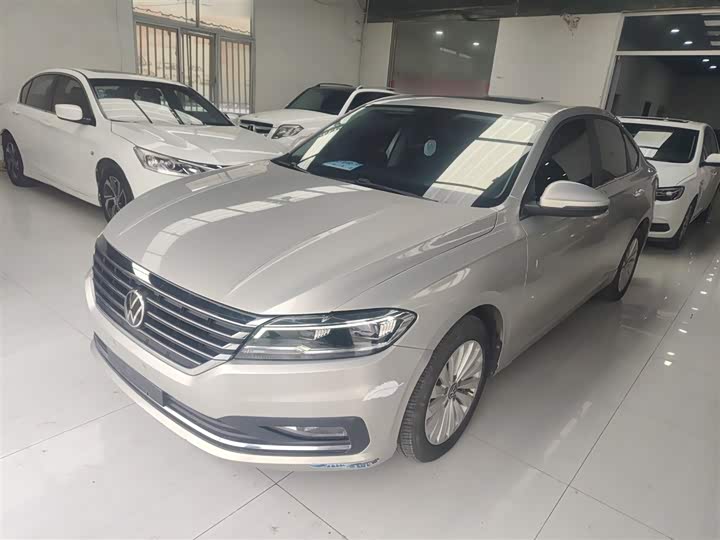 Фото 1 - Volkswagen Lavida