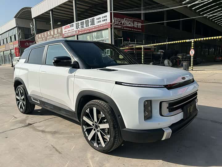 Фото 3 - Geely Icon