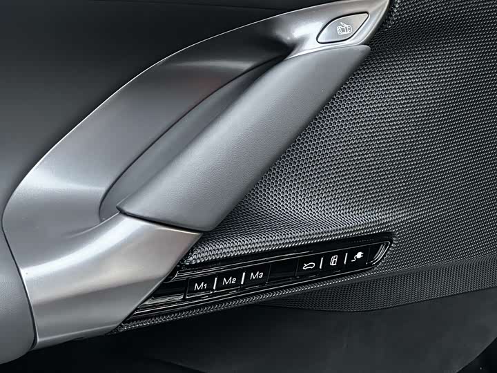 Фото 12 - Ferrari SF90