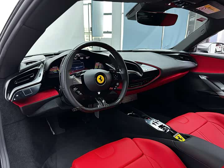 Фото 16 - Ferrari SF90