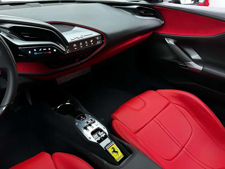 Фото 22 - Ferrari SF90