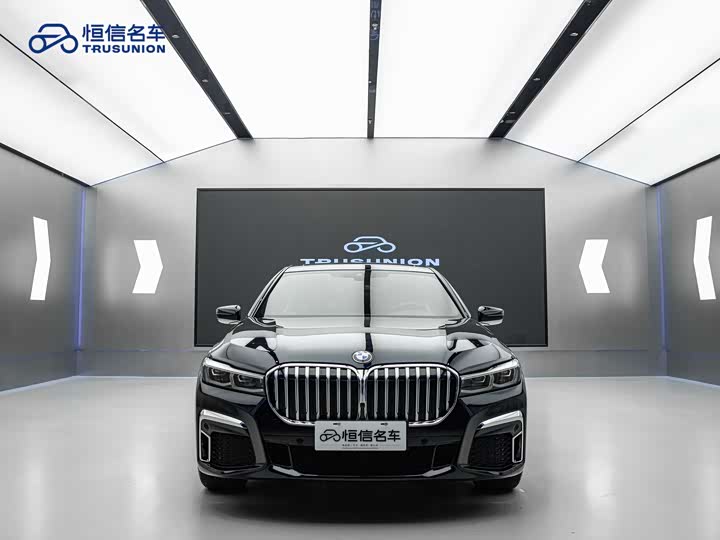 Фото 2 - BMW 7 Series